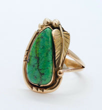 Load image into Gallery viewer, Navajo Green Matrix Turquoise 14K Yellow Gold Ring
