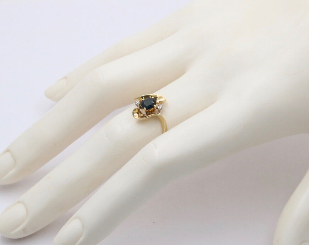 Vintage Blue Sapphire Diamonds 14K Yellow White Gold Ring