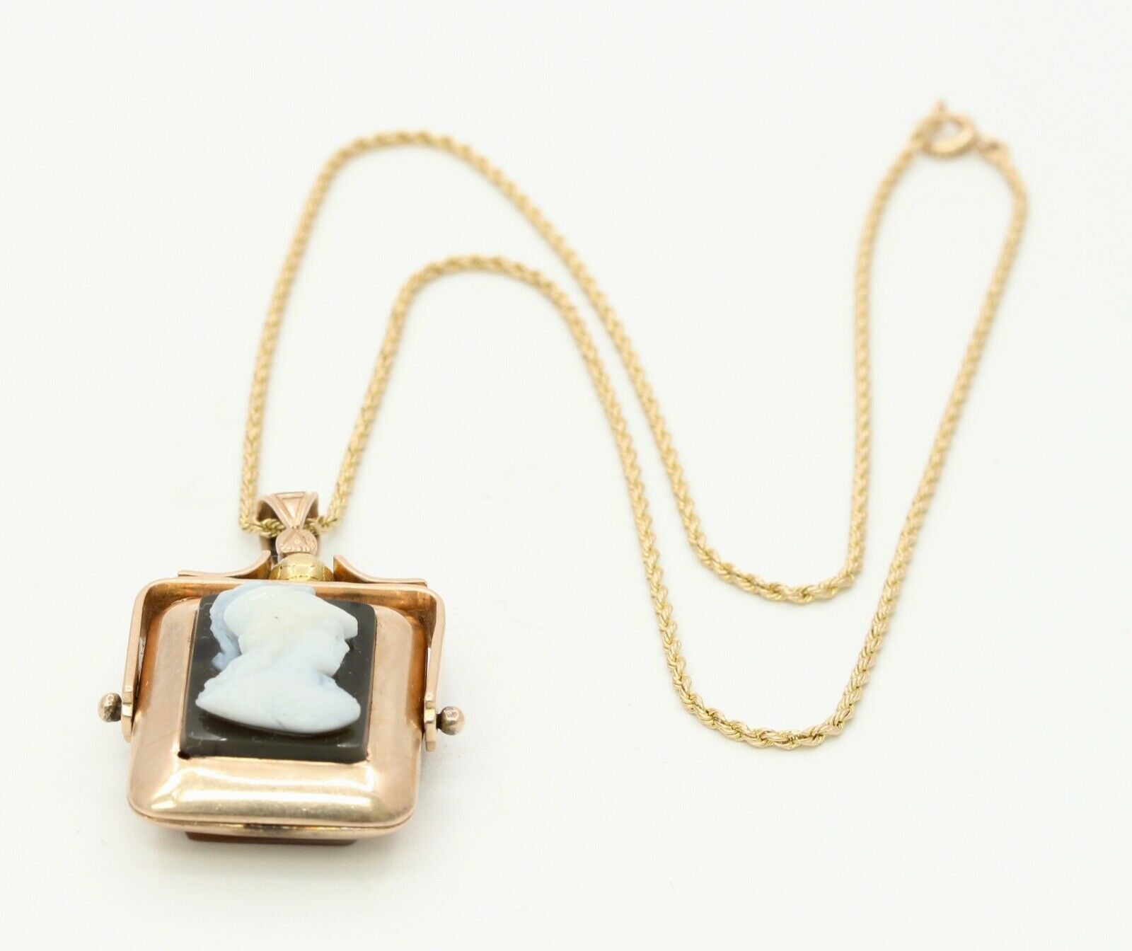 Victorian 10K Gold Onyx Sardonyx Spinning Locket Pendant Chain