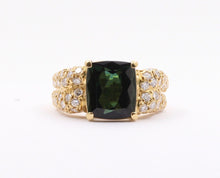 Load image into Gallery viewer, Vintage 4.35 carats Green Tourmaline 18K Gold Pave Diamond Ring
