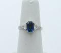 Vintage Ladies Blue Sapphire Diamonds Platinum Ring