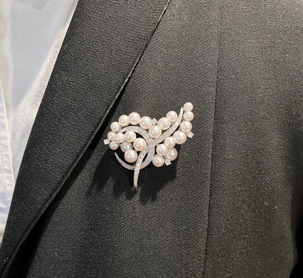 Elegant Vintage 14K Gold Diamond and Pearl Brooch
