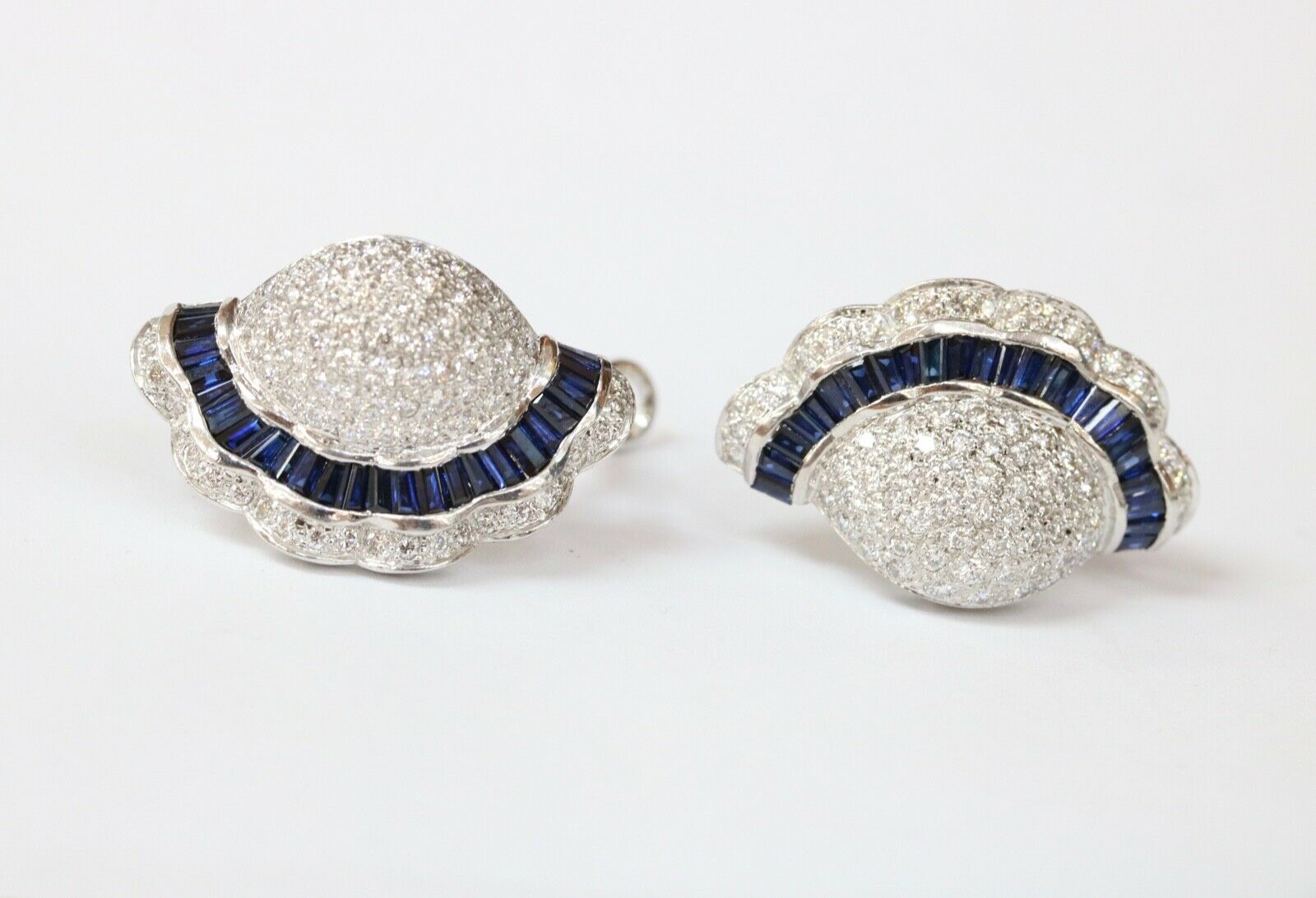 Elegant Scallop Shell Diamonds Sapphire 18K White Gold Vintage Earrings