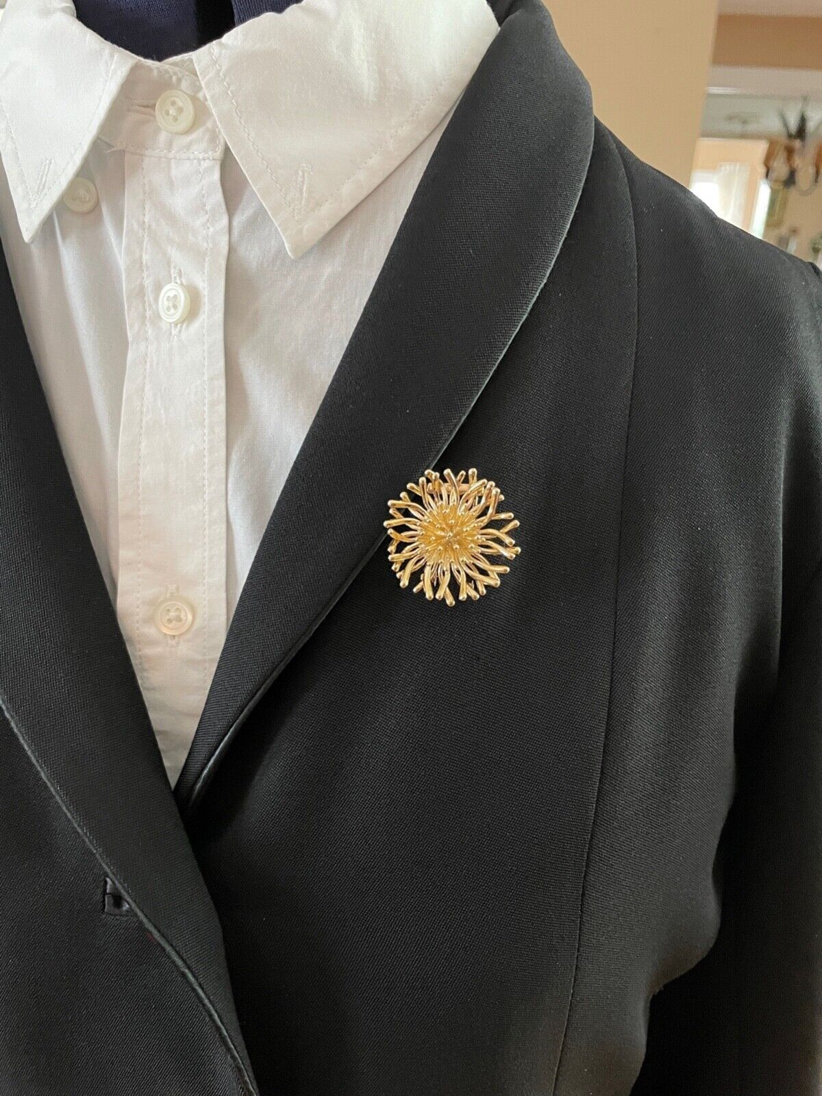 Vintage Tiffany and Co. 14K Yellow Gold Flower Brooch