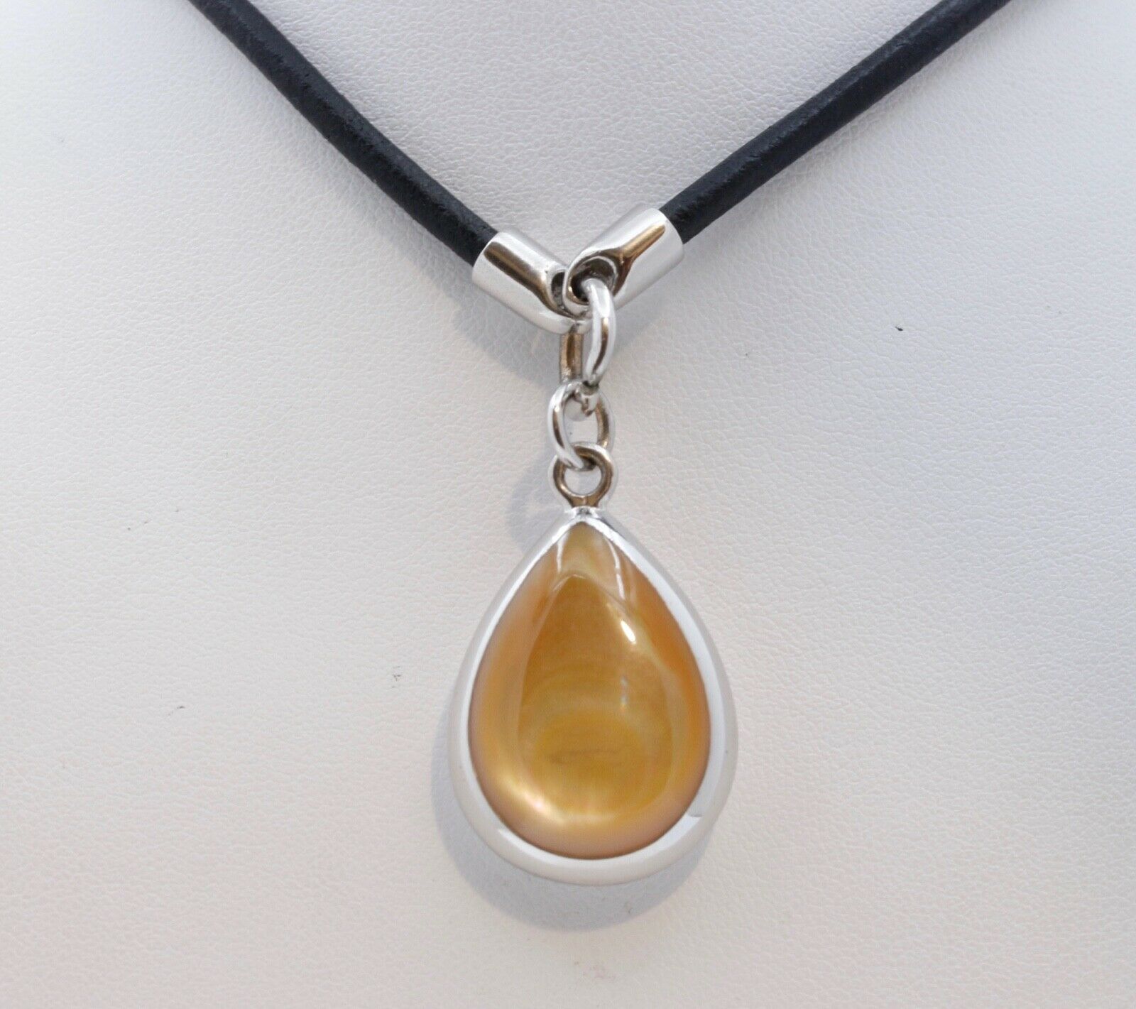 Landau Mother of Pearl Drop Pendant Necklace