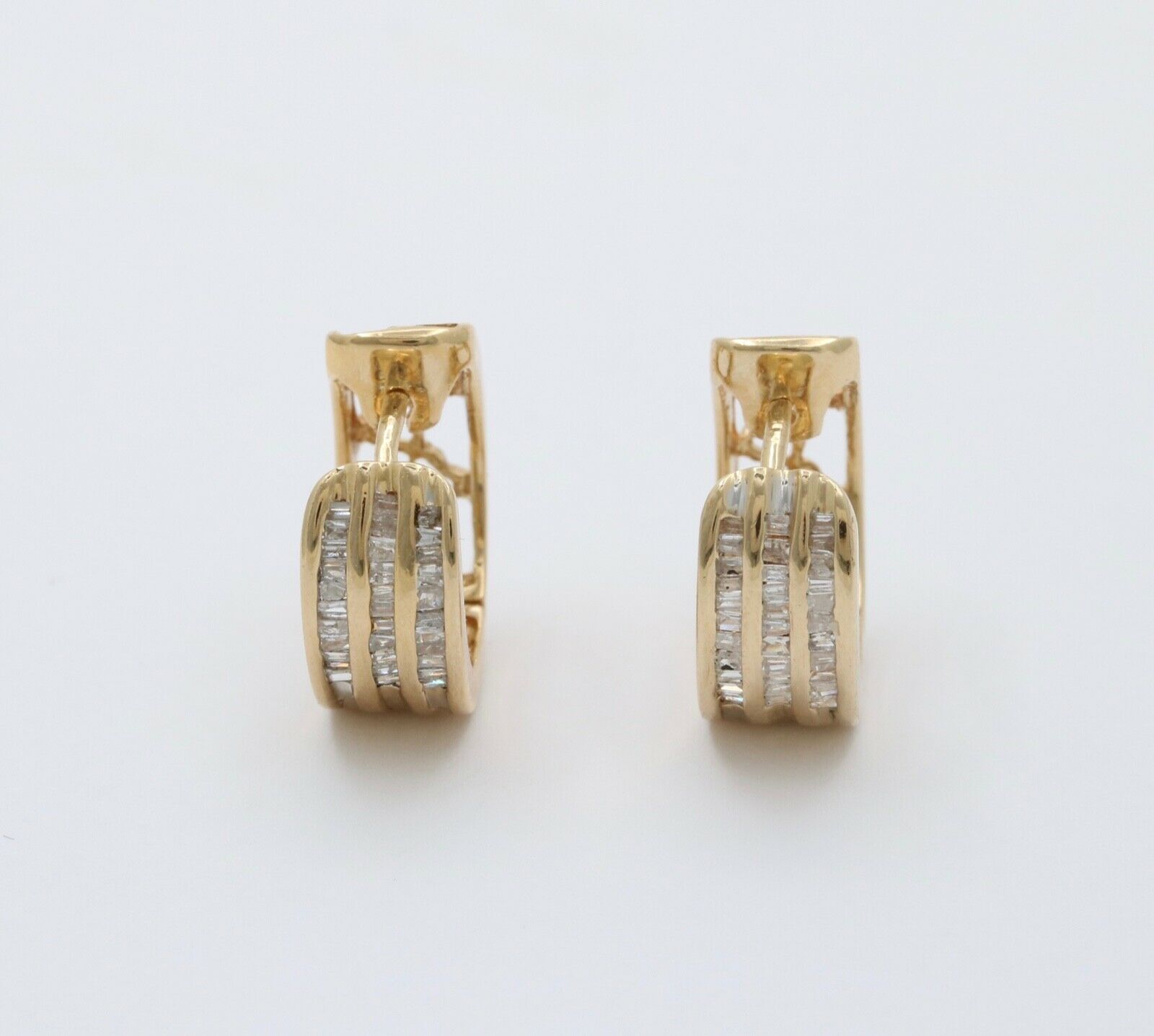 Vintage Hearts Diamonds 14K Yellow Gold Huggie Earrings