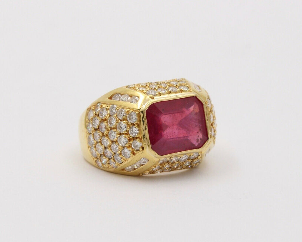 Vintage Ladies 4 Carat Ruby Diamond 18K Yellow Gold Cluster Ring