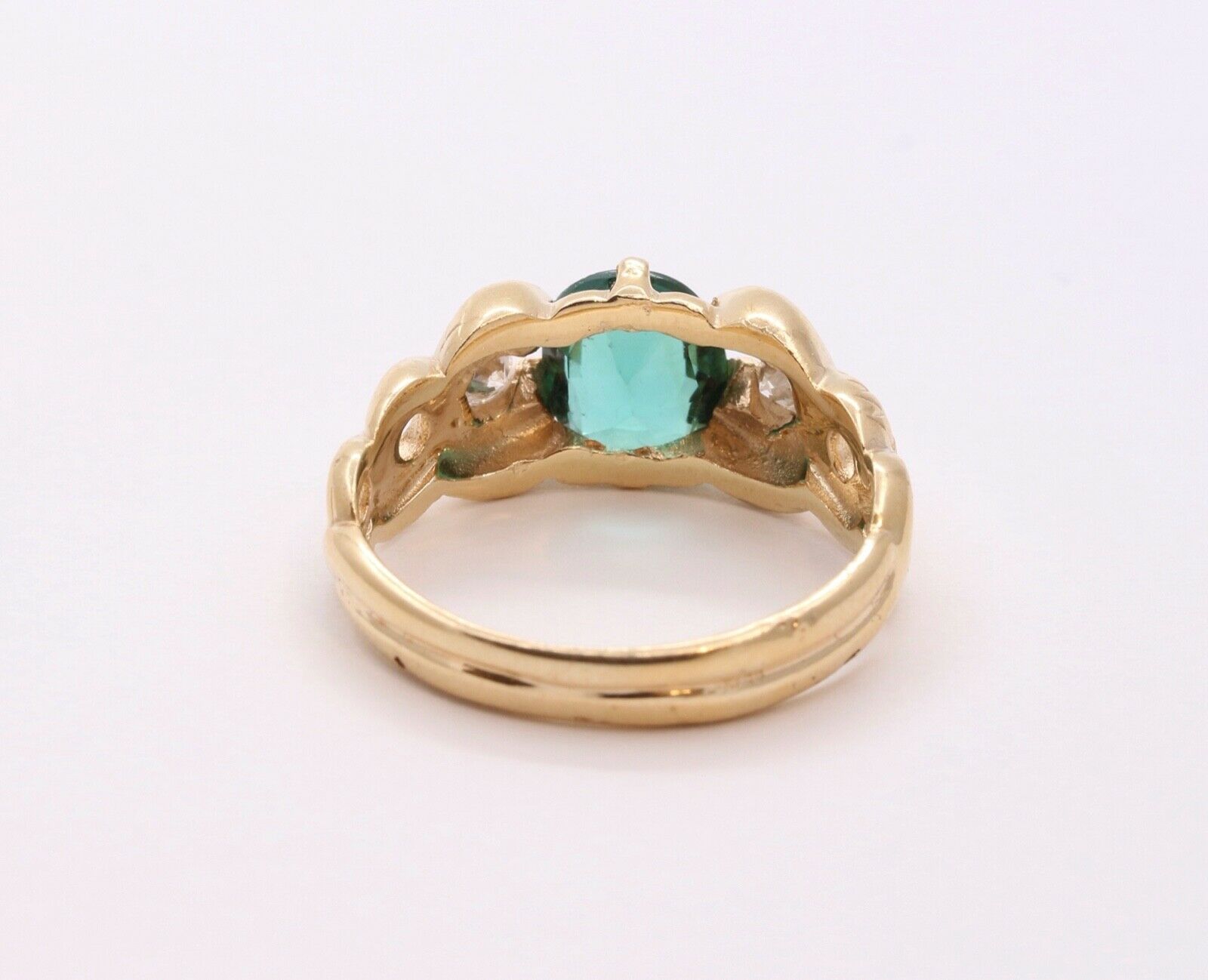 Pretty Vintage Green Tourmaline Diamonds 14K Yellow Gold Ring