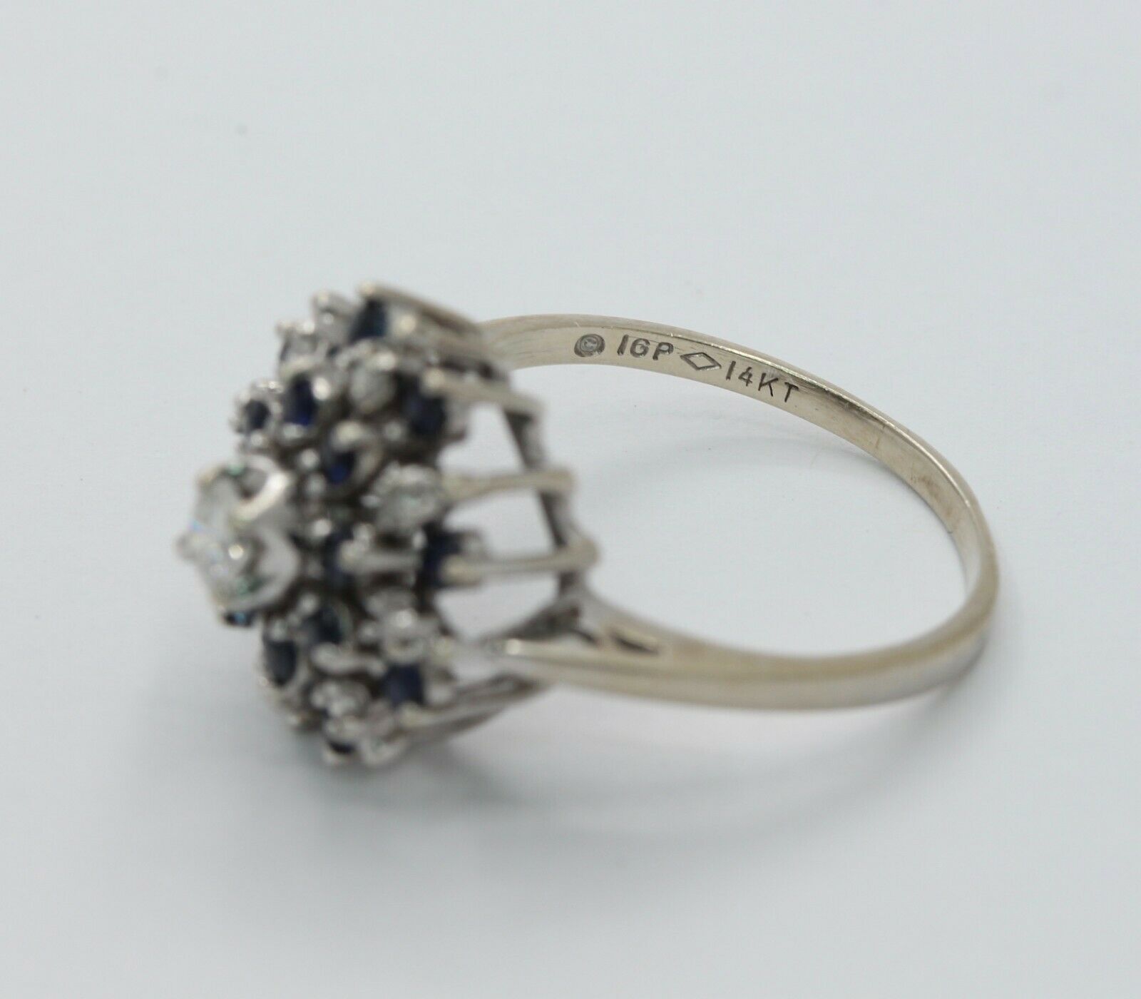 Vintage 14K White Gold Starburst Sapphire Diamond Ring