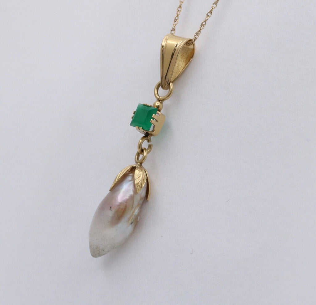 Vintage 14K Yellow Gold Pearl Pendant, Drop Pendant.