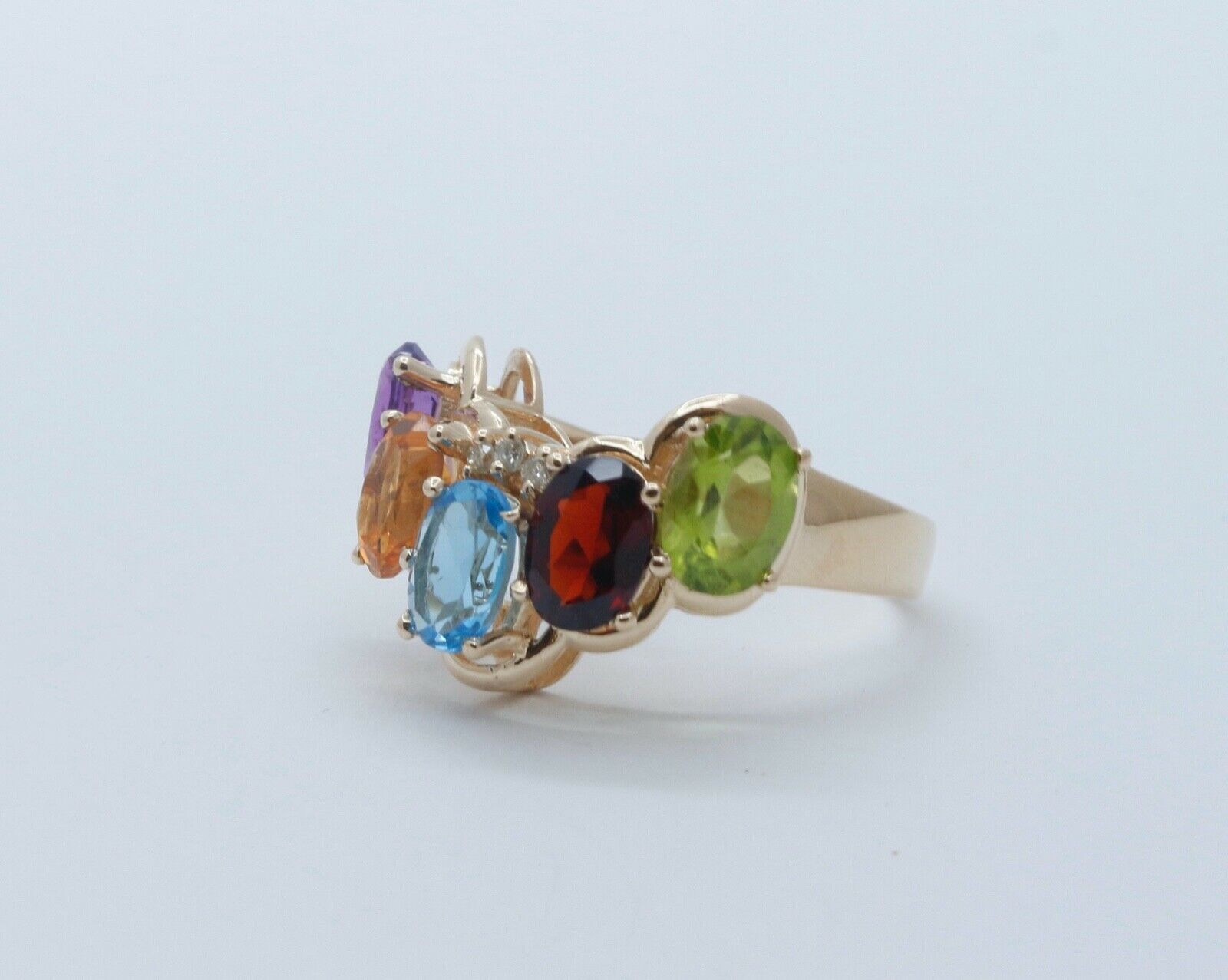 Beautiful Vintage Ladies 14K Yellow Gold Multi Stone Ring