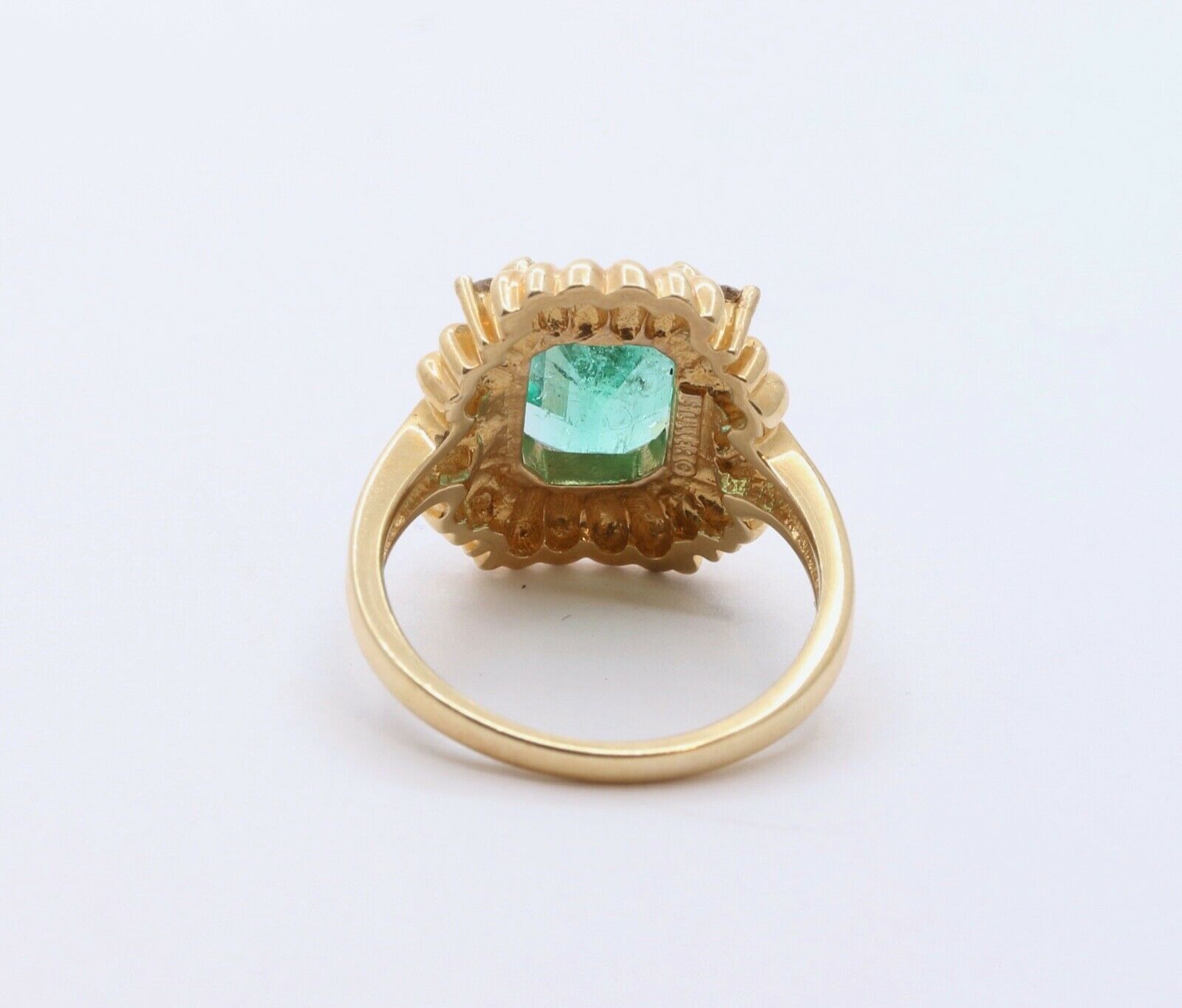Beautiful Natural Emerald Diamonds 14K Yellow Gold Ring