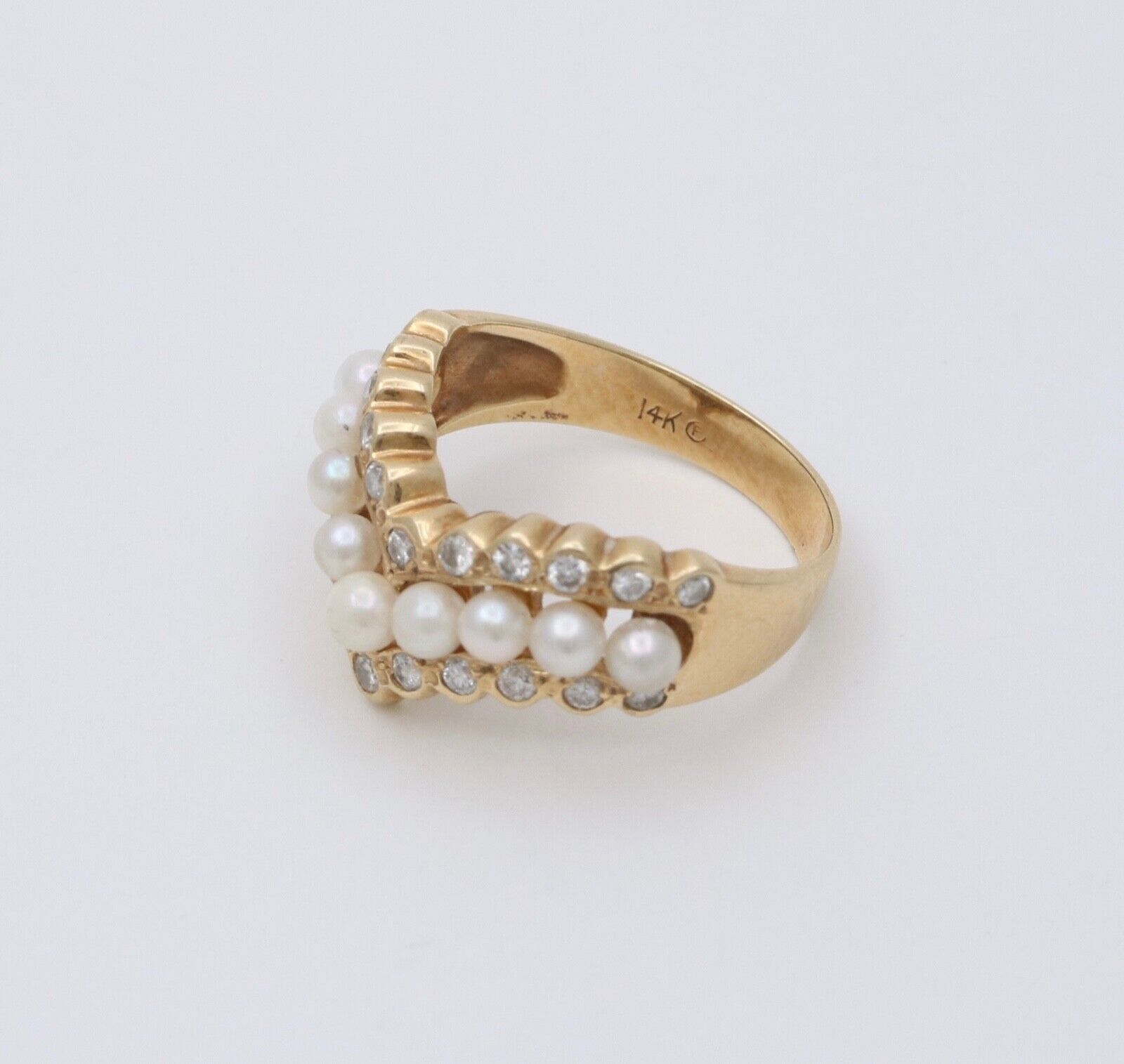 Vintage V Shape 14K Yellow Gold Pearl & Diamond Ring