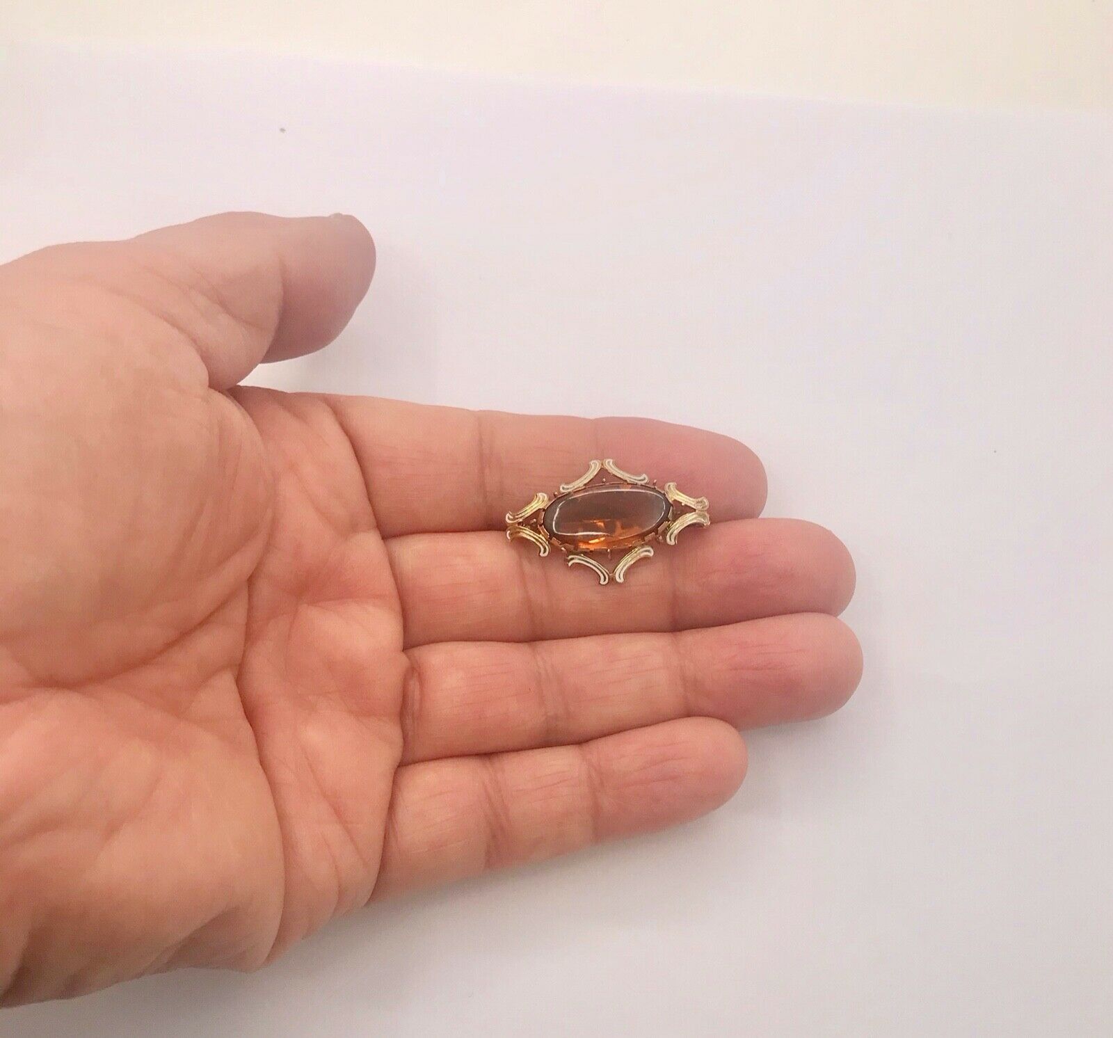Vintage Citrine White Enamel 14K Yellow Gold Brooch Pin