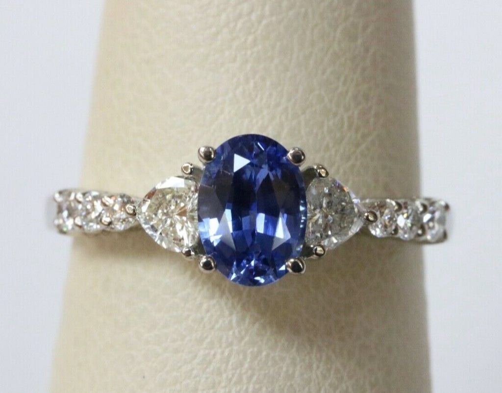Elegant Ceylon Sapphire Diamonds 18K White Gold Ring