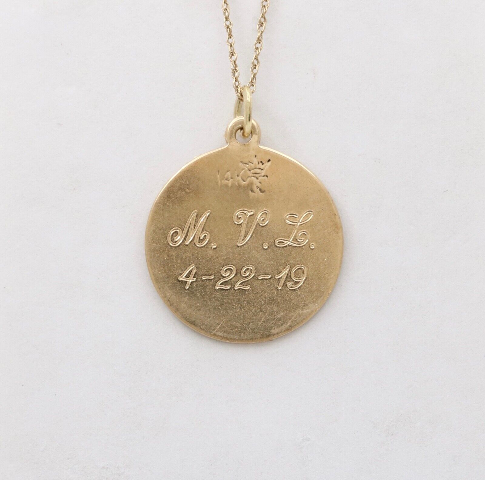 Vintage Horoscope Birth Month Taurus 14K Yellow Gold Pendant Charm