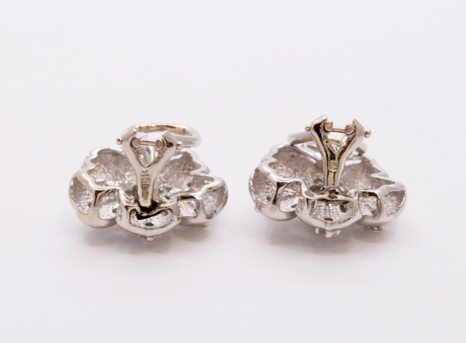 Lovely Vintage Summer 14K White Gold Diamonds Earrings