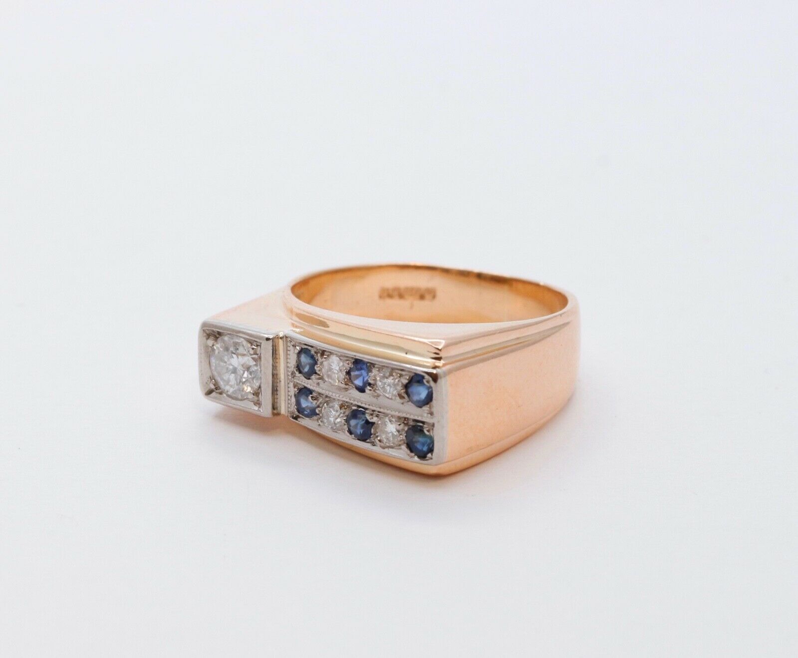 English Diamonds Sapphires 18K Yellow Gold Unisex Ring