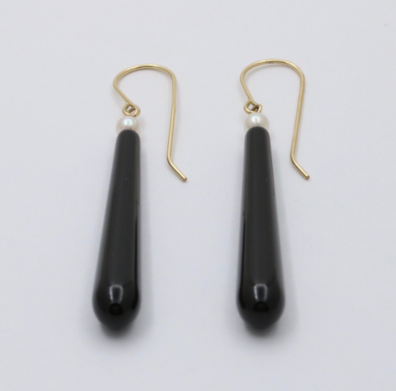 Vintage 14K Gold Onyx & Pearl Monochrome Dangling Earrings.