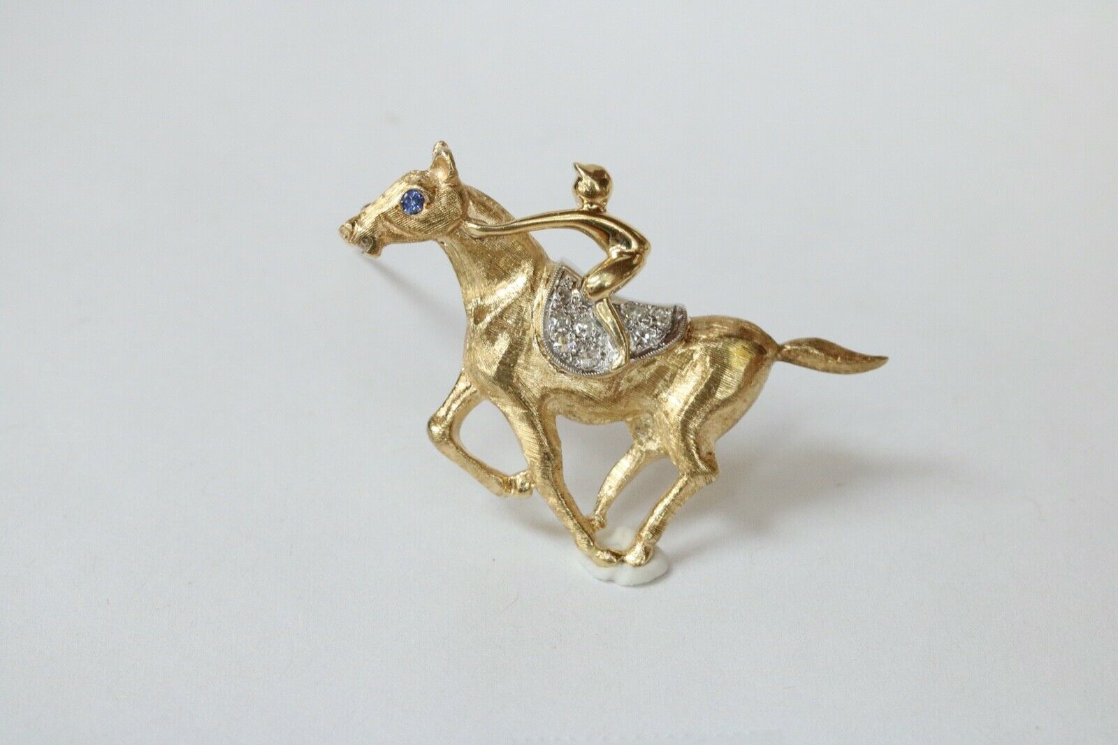 Vintage Horse Jockey Racing 14K Yellow White Gold Diamonds Sapphire Brooch Pin