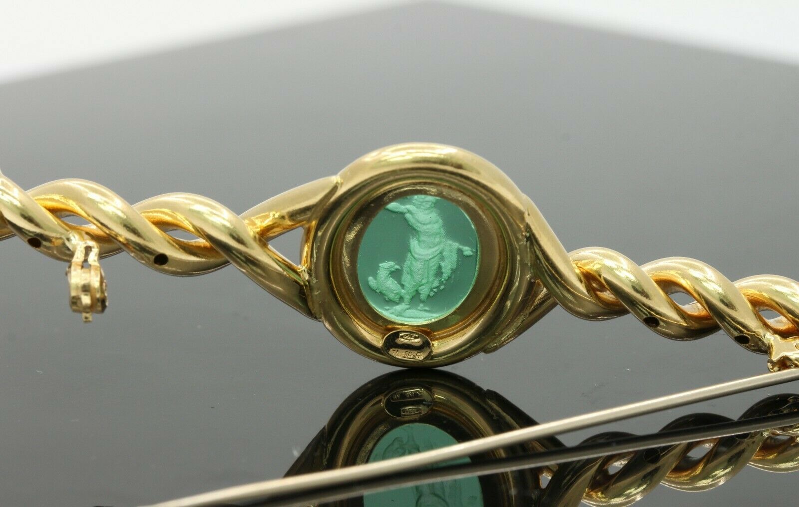 Vintage Italian 18K Yellow Gold Glass Intaglio Pink Sapphire Brooch