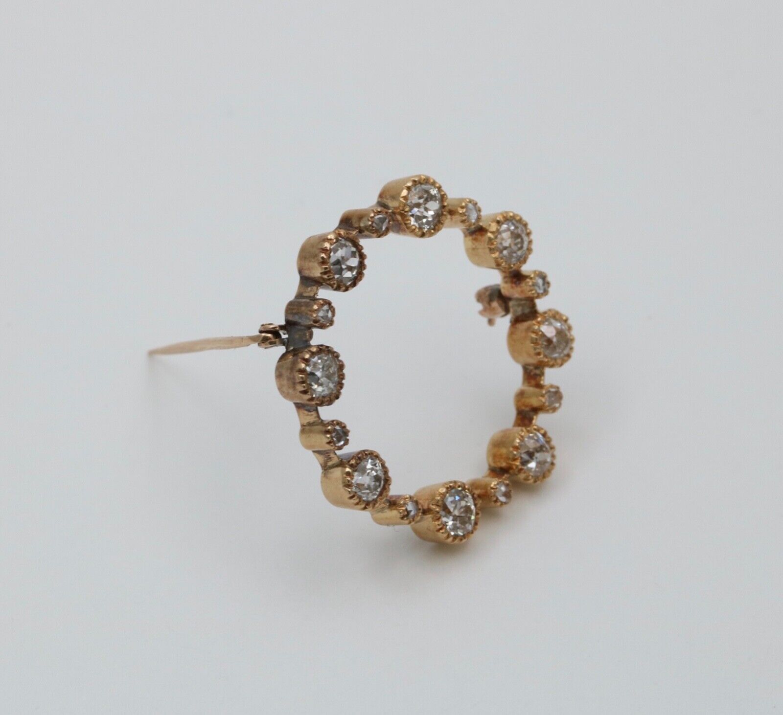 Antique 14K Yellow Gold Diamond Wreath Brooch