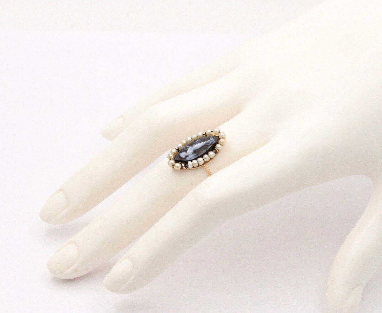 Victorian Navette Cameo Agate Natural Pearls 14K Yellow Gold Ring