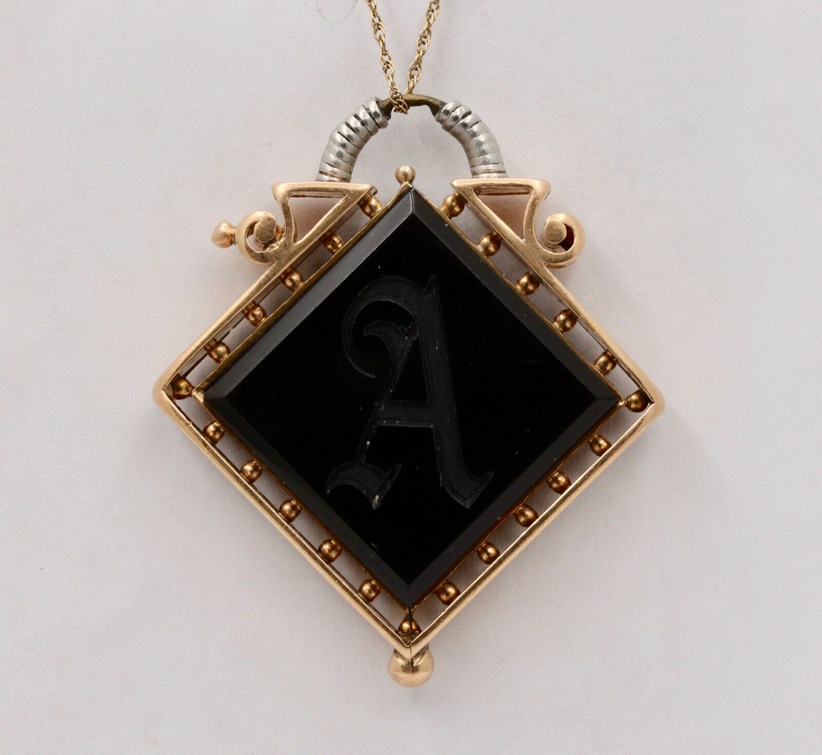 Art Nouveau Intaglio Carved Onyx 14K Yellow White Gold Pendant
