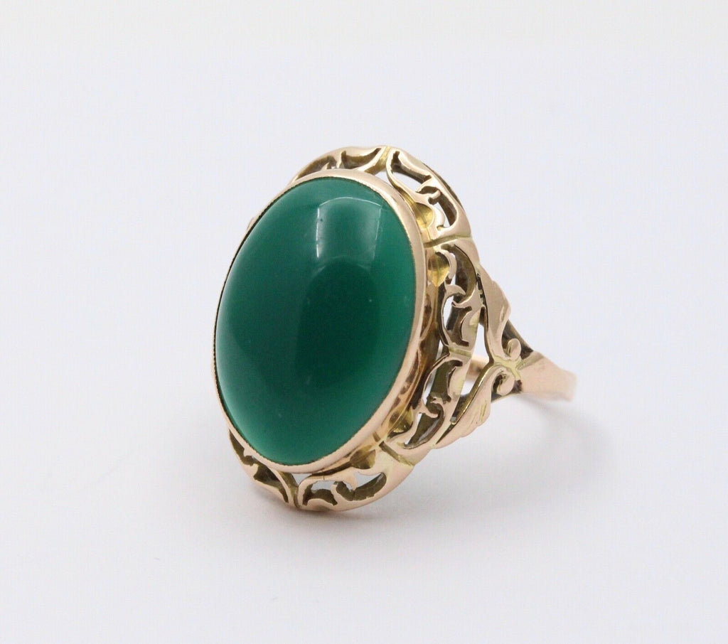 Vintage Polish Green Chalcedony Cocktail 14K Yellow Gold Ring