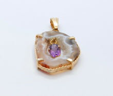 Load image into Gallery viewer, Agate and Amethyst 10K Yellow Gold Vintage Pendant
