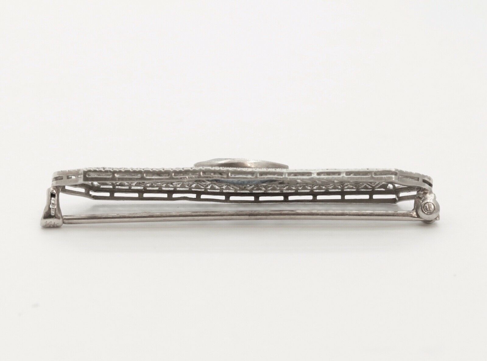 Art Deco Blue Sapphire 14K White Gold Filagree Bar Brooch Pin