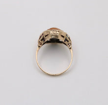 Load image into Gallery viewer, Antique Reversible Cameo and Onyx 10K Yellow Gold Ring
