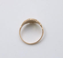 Load image into Gallery viewer, Victorian Signet 10K Yellow Gold Ring
