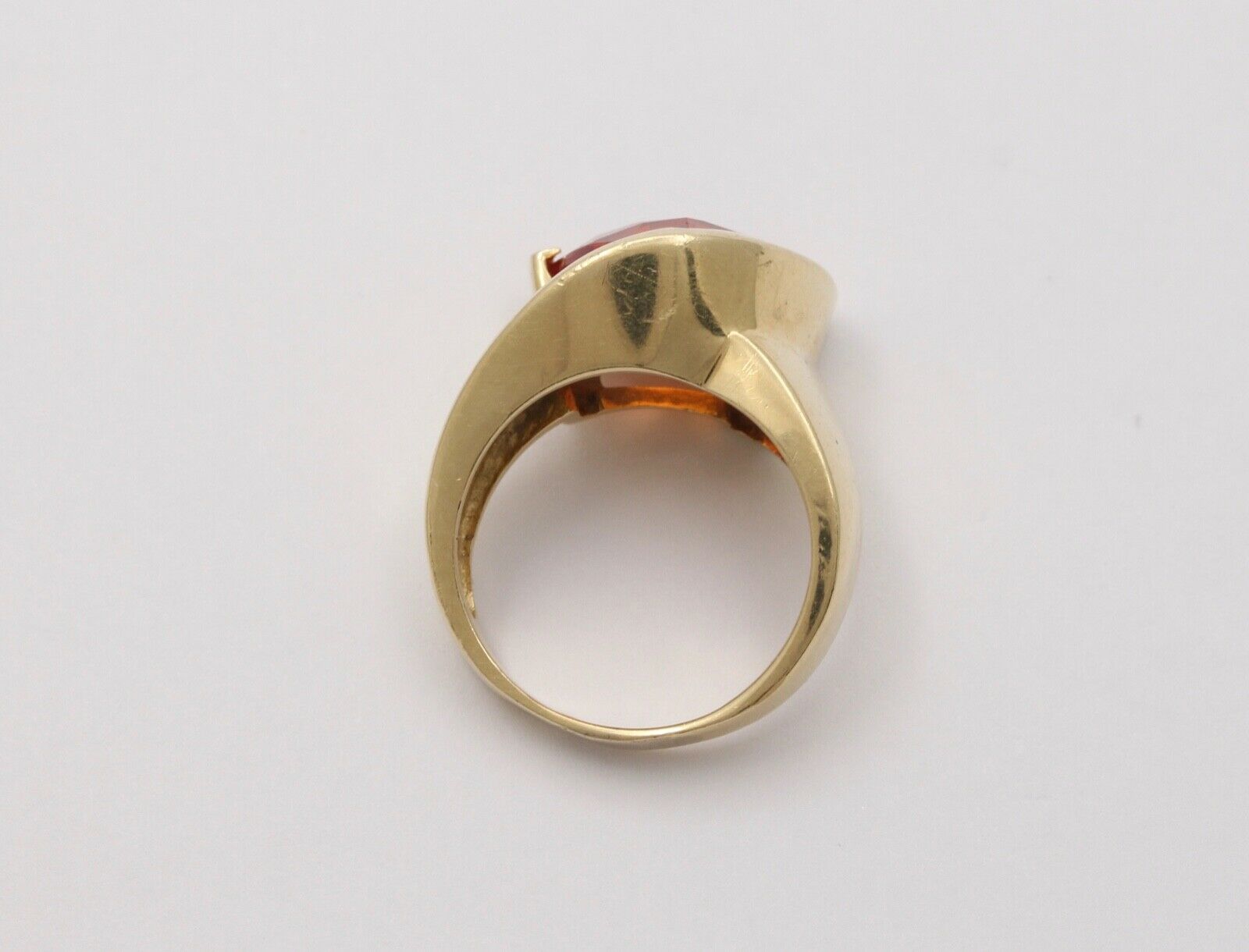 Vintage Trillion Cut Spessartine Garnet 14K Yellow Gold Ring
