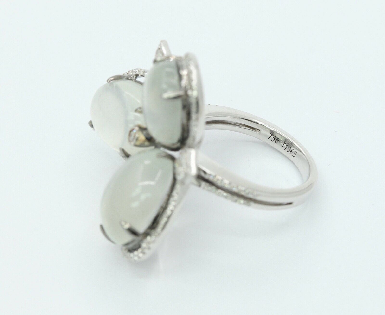 Beautiful 18K White Gold Moonstones Diamonds Ring