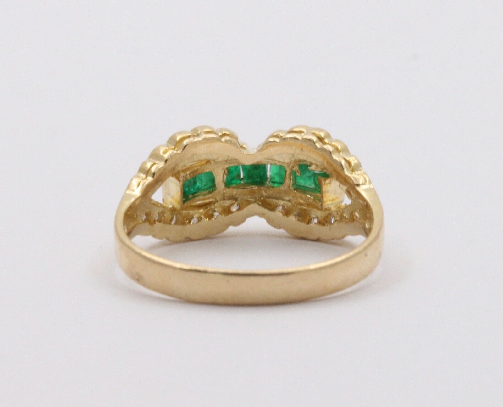 Vintage Infinity Diamond & Emerald Ring Band