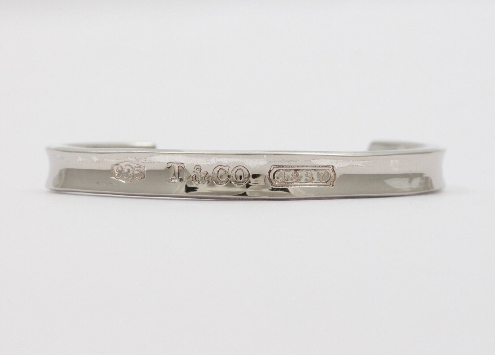 Classic Tiffany & Co Sterling Silver “The Tiffany 1837” Collection Bangle