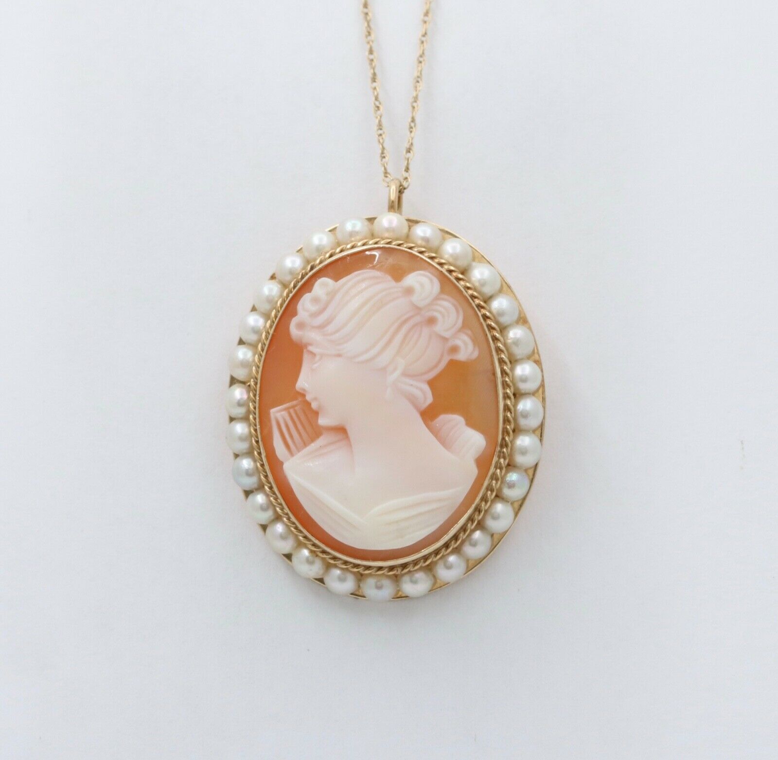 Vintage Carved Shell Cameo Pearls 14K Yellow Gold Brooch Pendant
