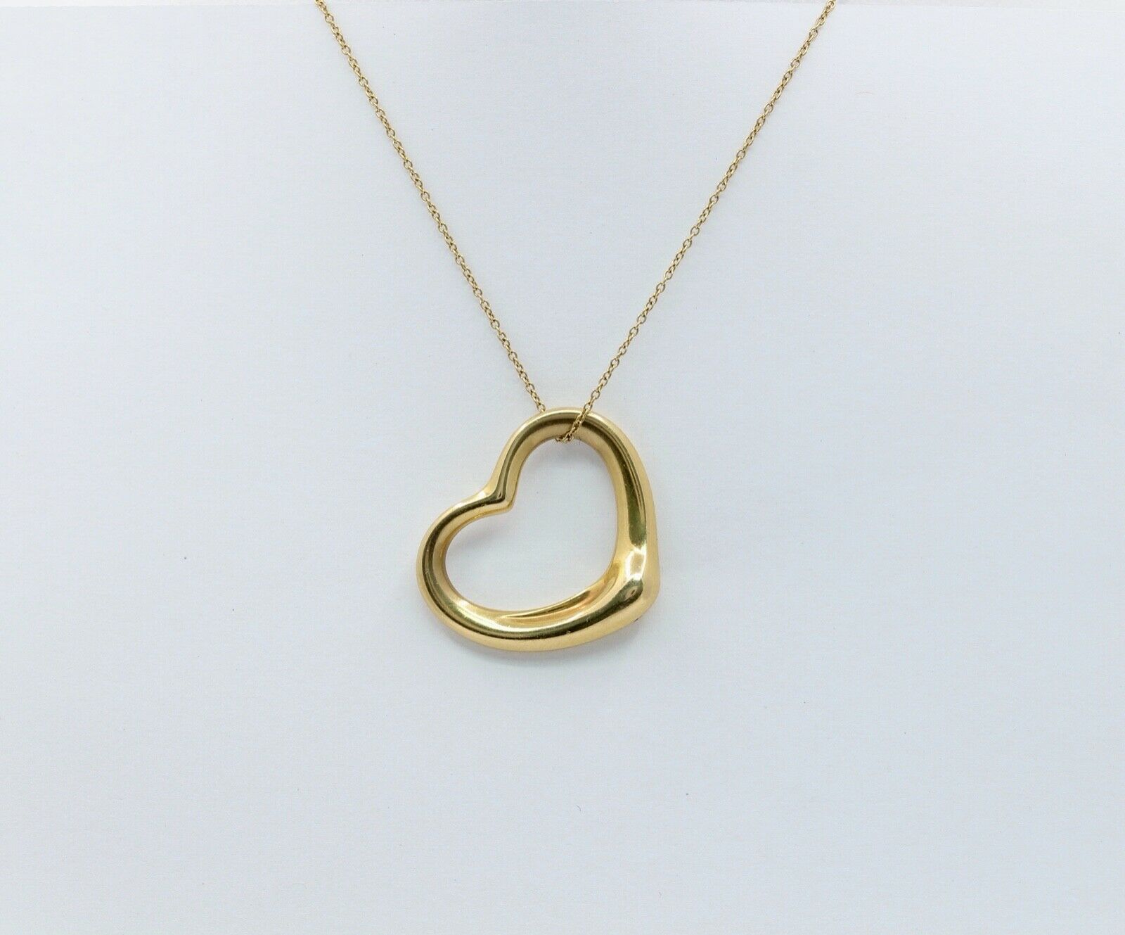 Tiffany and Co Elsa Peretti Floating Heart Pendant and Chain 18K Yellow Gold