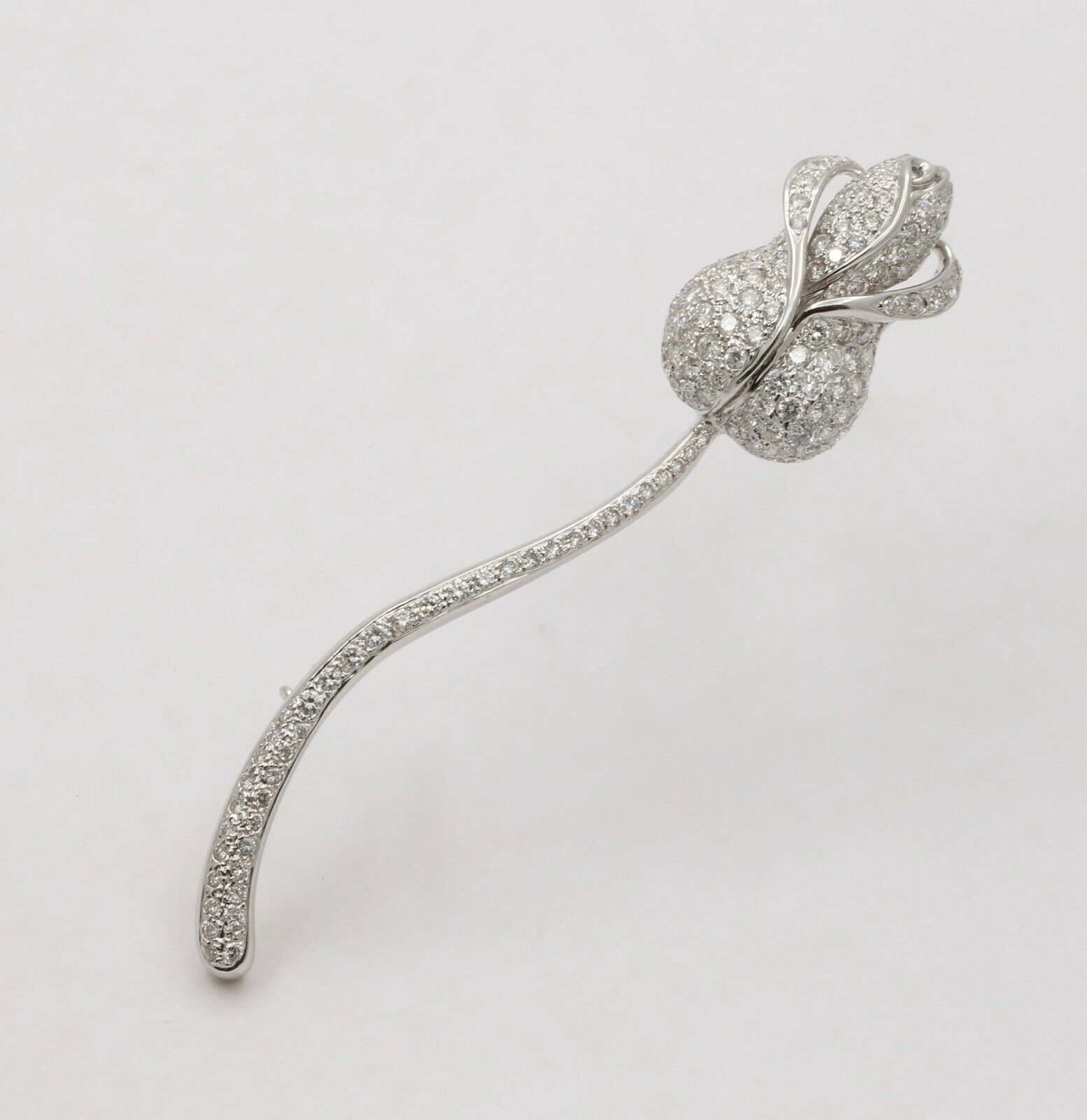 Vintage Estate Elegant Rose Flower Brilliant Cut Diamonds 18K White Gold Brooch,