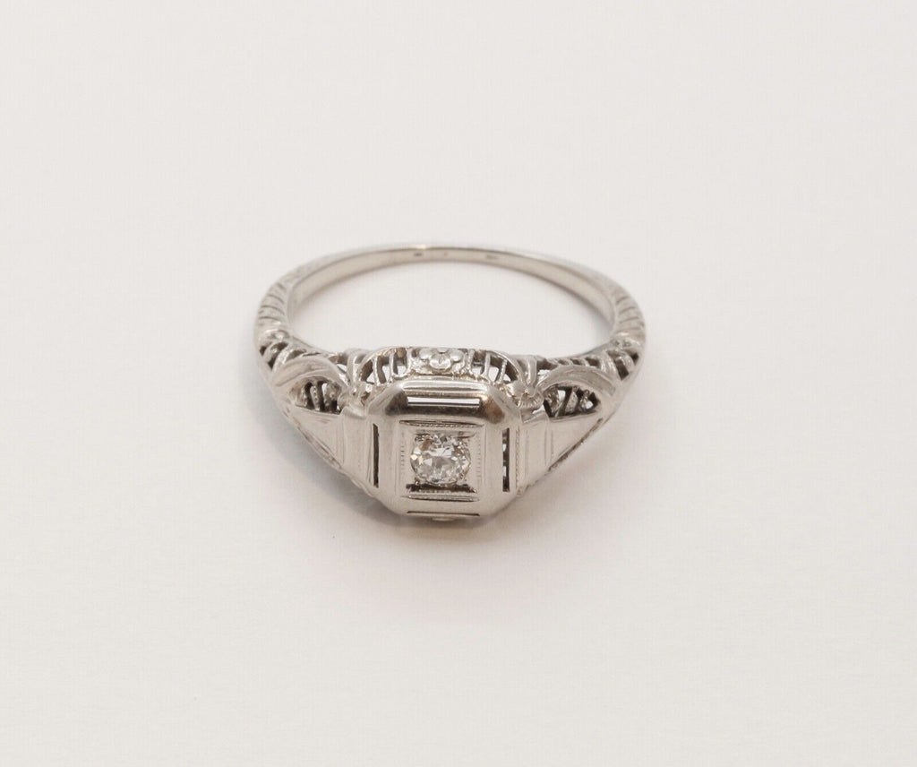 Art Deco Diamond 18K White Gold Ring