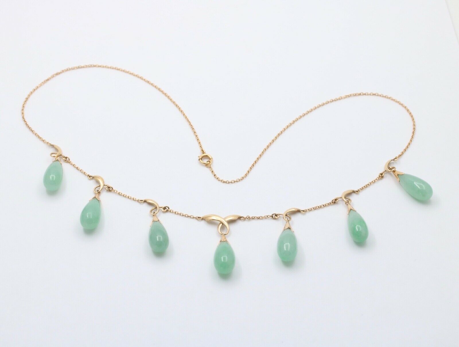 Vintage Jade 14K Chandelier 14K Yellow Gold Necklace