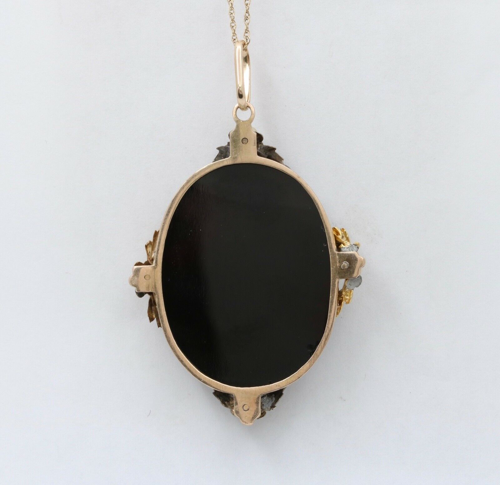 Victorian Cameo Seed Pearls Onyx 14K Yellow Gold Pendant