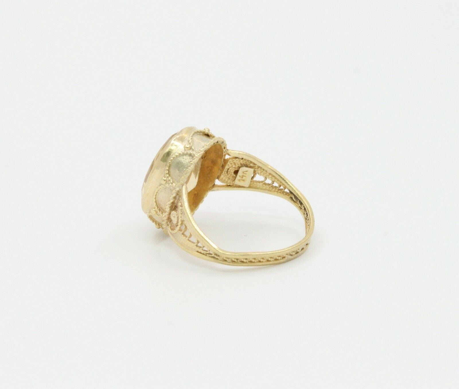 Vintage 14K Yellow Gold Crystal Cameo Ring