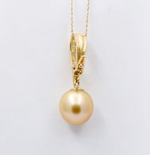 Load image into Gallery viewer, Vintage 18K Yellow Gold South Sea Golden Pearl Diamond Pendant, Necklace
