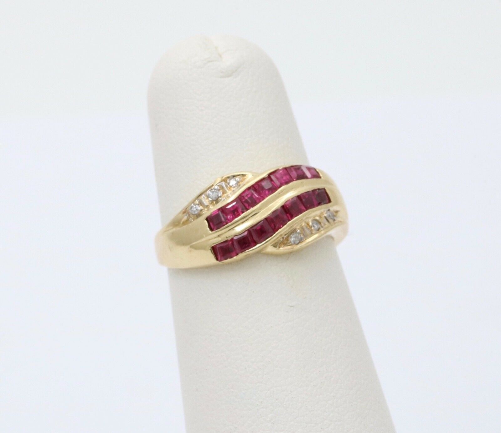 Vintage 14K Yellow Gold Ruby & Diamond Infinity Ring Band