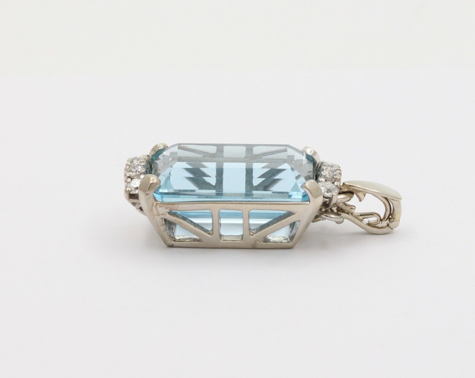 Vintage Aquamarine Diamonds 14K White Gold Pendant
