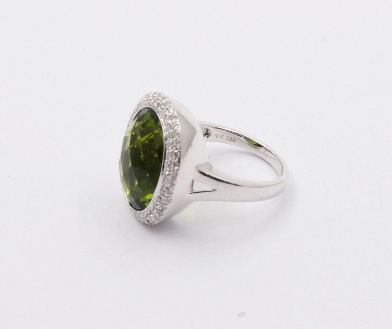 Vintage Peridot Diamonds 14K White Gold Cocktail Ring