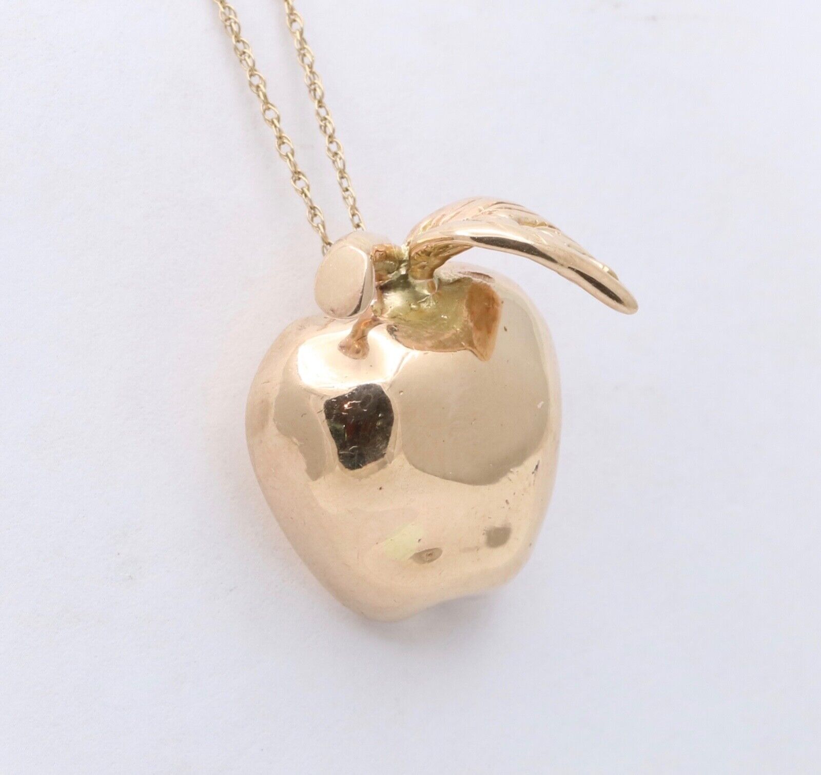Vintage 14K Yellow Gold Big Apple Charm Pendant