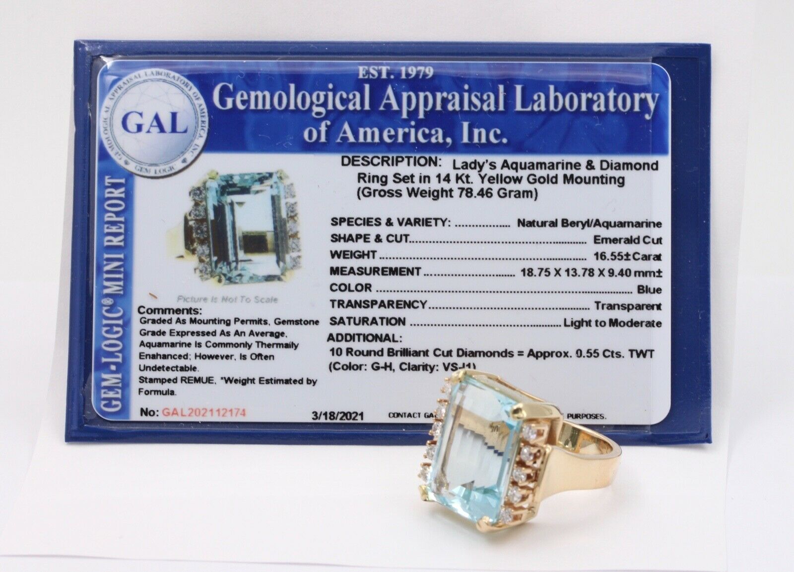 Vintage 18.60 carats Emerald Cut Aquamarine 14K Gold Ring with Diamonds